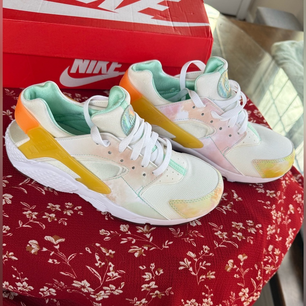 Nike Kids' White and Orange Huarache Sneakers